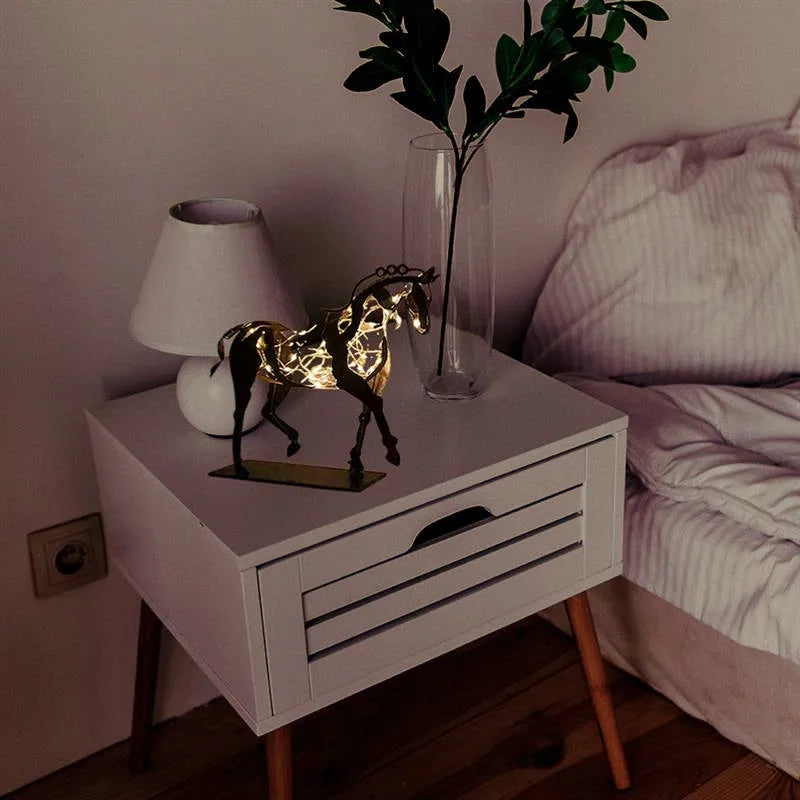 Limited edition: Handmade horse sculpture + free led
